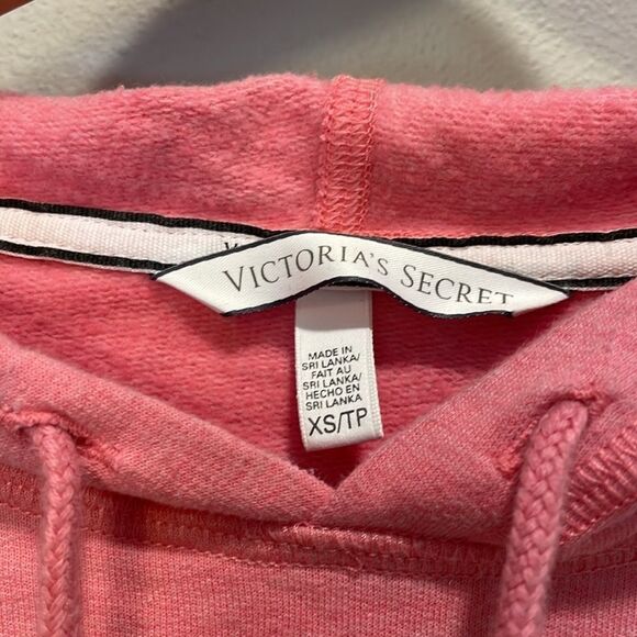 Victoria Secrets woman’s pink sweatshirt that says VS with snowflakes - Picture 5 of 11